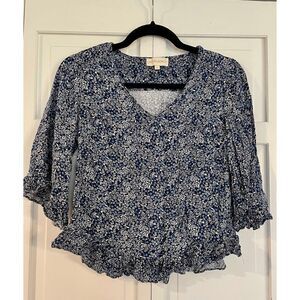 Cynthia rowley blue floral ruffle hem top small